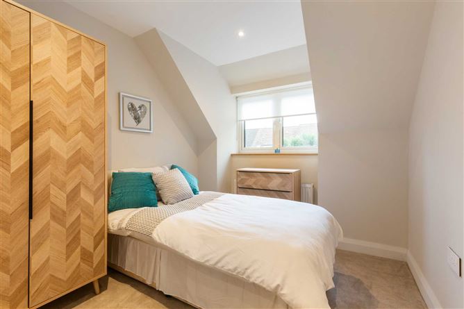 33a Templeroan Grove, Rathfarnham, Dublin 16, County Dublin