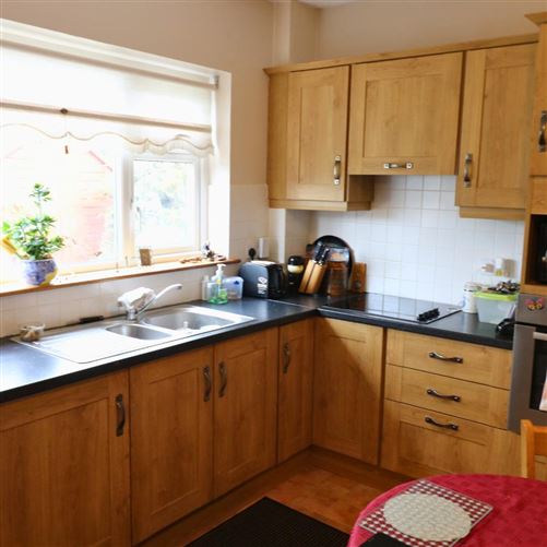 16 Clairin, Carrick-on-Suir, Tipperary