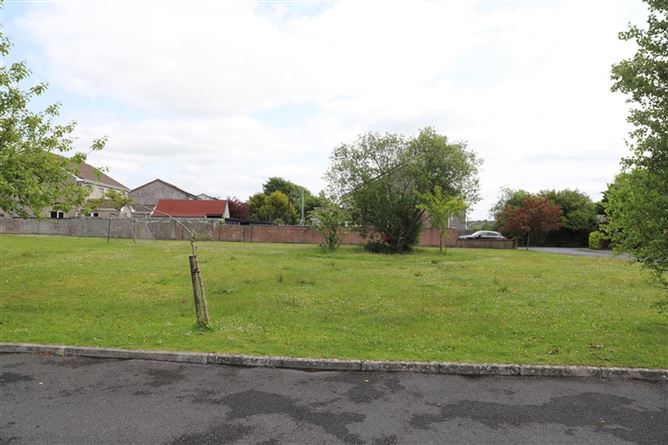 43 Carraig Geal, Loughrea, Co. Galway