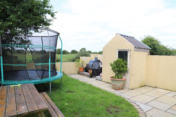 43 Carraig Geal, Loughrea, Co. Galway