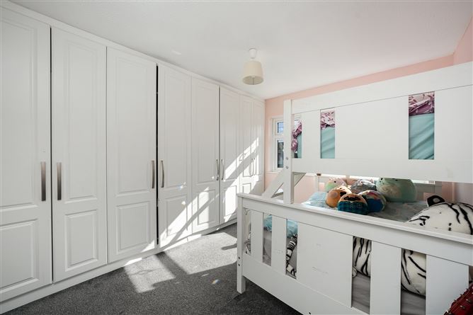 23 Meadowview Grove, Doddsborough, Lucan, County Dublin, Ireland