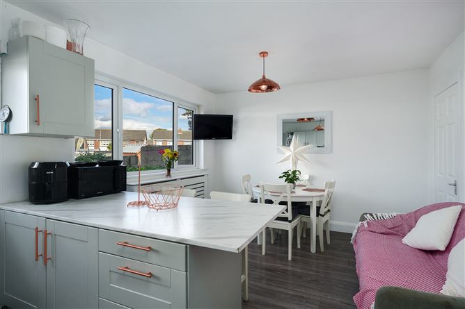 23 Meadowview Grove, Doddsborough, Lucan, County Dublin, Ireland