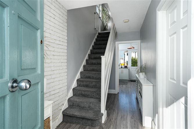 23 Meadowview Grove, Doddsborough, Lucan, County Dublin, Ireland