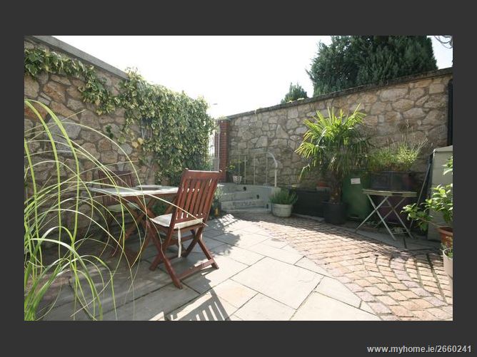 Thornhill Lodge, Dublin Road, Stillorgan, Dublin