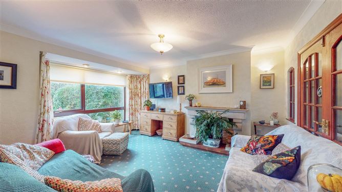 15 Vale View Lawn, Cabinteely, Dublin 18