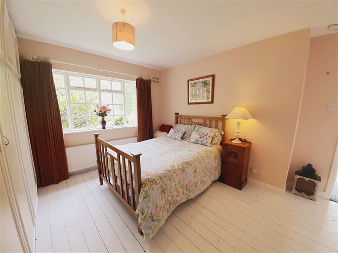 18 The Drive, Cypress Downs, Templeogue, Dublin 6W