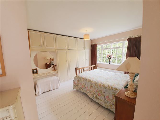 18 The Drive, Cypress Downs, Templeogue, Dublin 6W