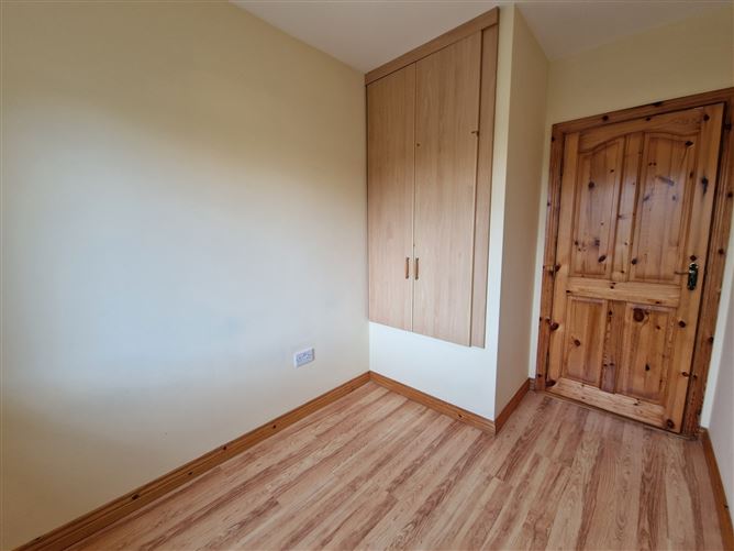27 Grattan Close, Grattan Park, Claremorris, Co. Mayo
