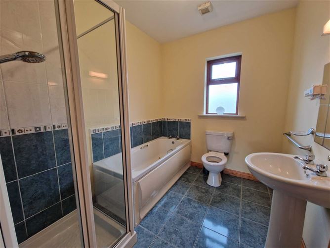 27 Grattan Close, Grattan Park, Claremorris, Co. Mayo