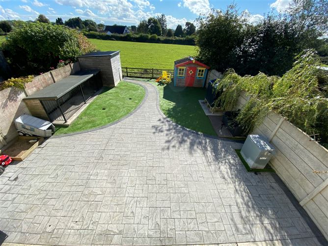 20 Cluain Mullan, Castlepollard, Westmeath