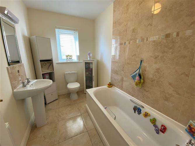 20 Cluain Mullan, Castlepollard, Westmeath