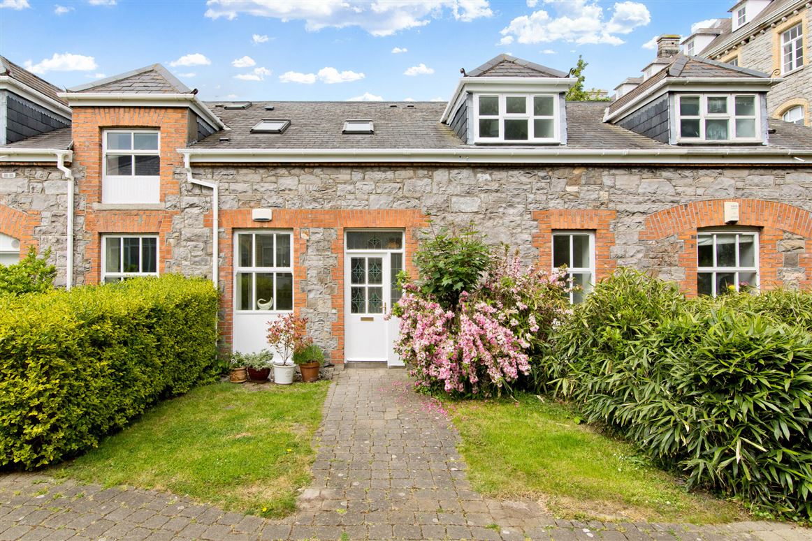 6 The Farmyard, Hybreasal, Dublin 8