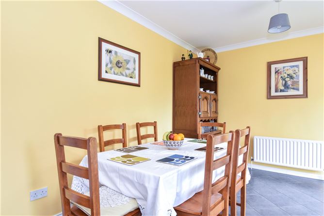 8 Barr na Carraige, Fort Lorenzo, Taylors Hill, Galway
