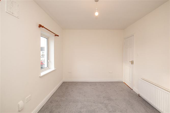 8 Cloonbeg, Larchfield Court, Kilkenny, Kilkenny
