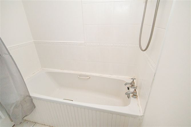8 Cloonbeg, Larchfield Court, Kilkenny, Kilkenny