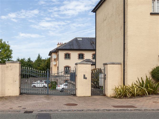 Apartment, 16 Coach House Yard, Johnstown, Co. Kildare