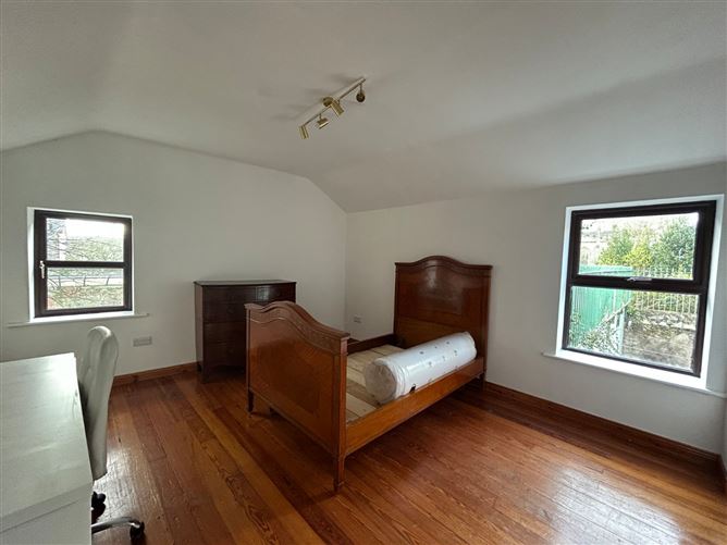 Apartment 2, 3 Roden Place, Dundalk, Co. Louth, 