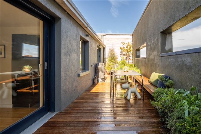 8 Huxley Court, Cork Street, Dublin 8