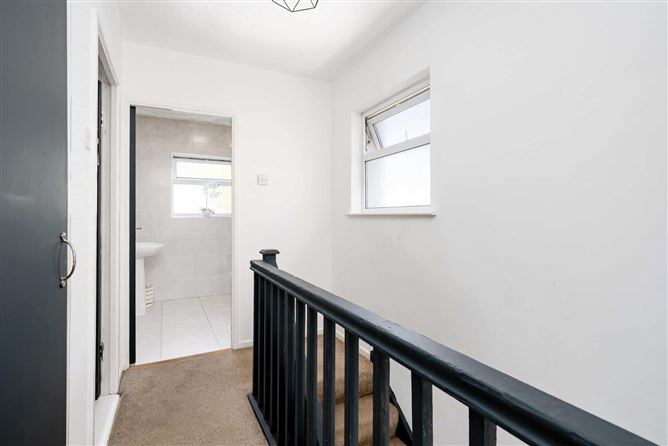 Photo 14 of 27 — 215 Virginia Heights, Tallaght, Dublin 24