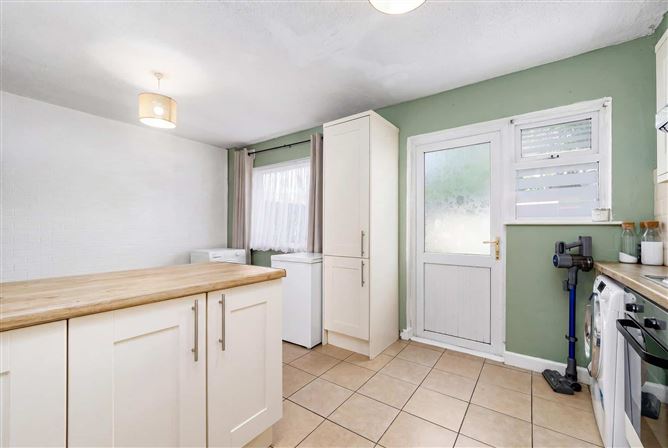Photo 10 of 27 — 215 Virginia Heights, Tallaght, Dublin 24