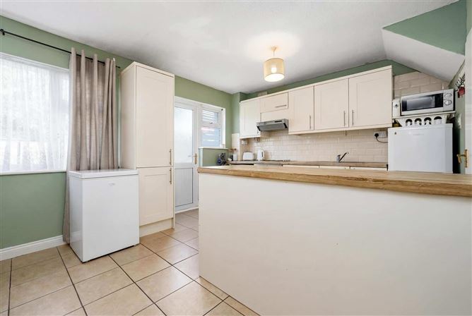 Photo 8 of 27 — 215 Virginia Heights, Tallaght, Dublin 24