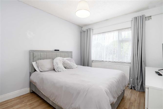 Photo 17 of 27 — 215 Virginia Heights, Tallaght, Dublin 24