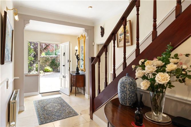 Woodleigh, Leopardstown Road, Leopardstown, Dublin 18