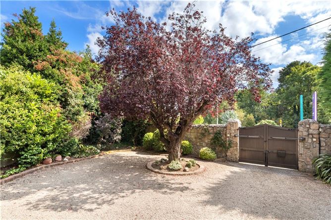 Woodleigh, Leopardstown Road, Leopardstown, Dublin 18