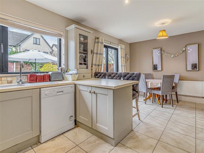 3 Brookhurst, Castle Oaks, Carlow REA Sothern 4683441 MyHome.ie