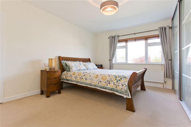 48 Sycamore Road, Dundrum, Dublin 16