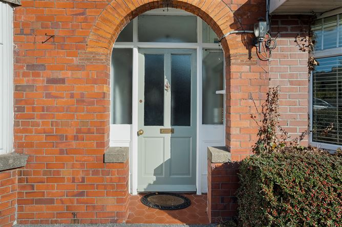 Lohengrin, Blackrock Road, Blackrock, Cork