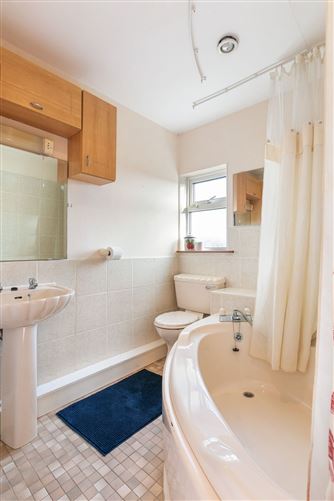 27 Foxrock Court, Foxrock, Dublin 18