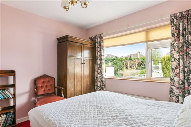 27 Foxrock Court, Foxrock, Dublin 18