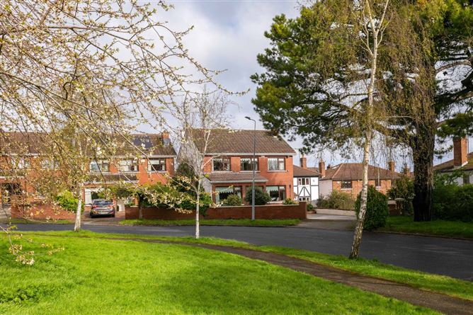27 Foxrock Court, Foxrock, Dublin 18