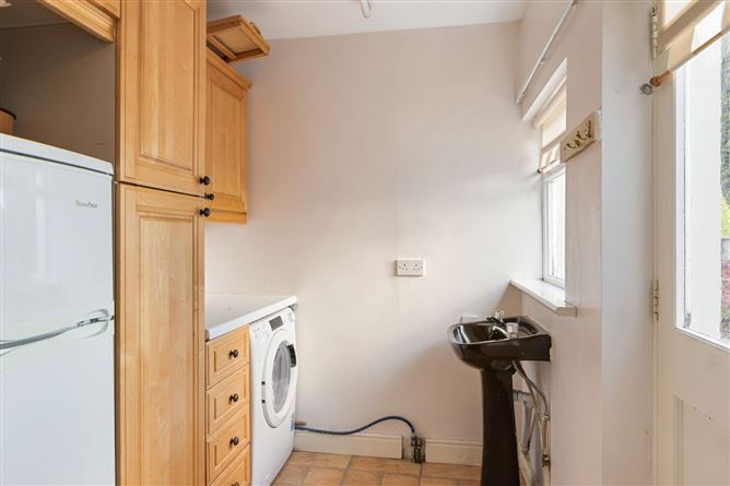 27 Foxrock Court, Foxrock, Dublin 18