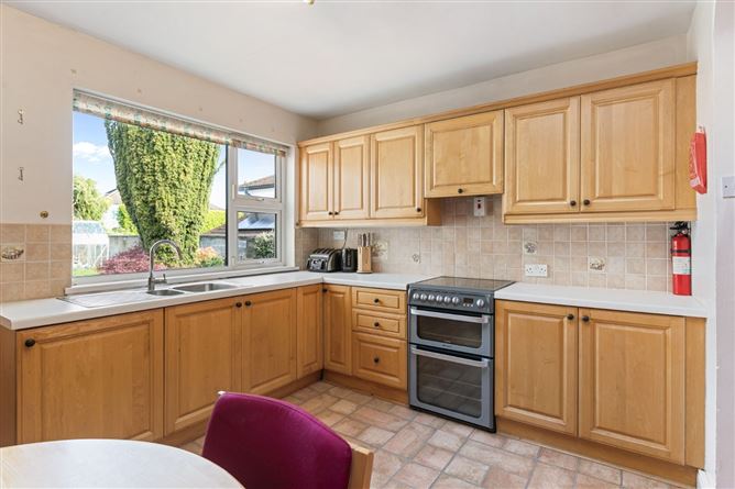 27 Foxrock Court, Foxrock, Dublin 18