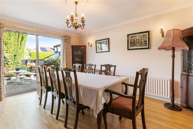 27 Foxrock Court, Foxrock, Dublin 18