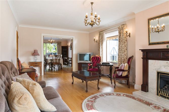 27 Foxrock Court, Foxrock, Dublin 18