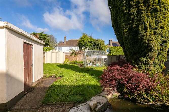 27 Foxrock Court, Foxrock, Dublin 18