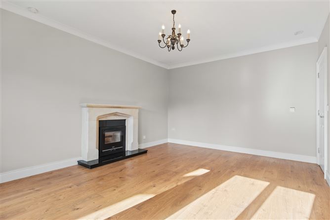 4 Crescent View, Castlebellingham, Co. Louth