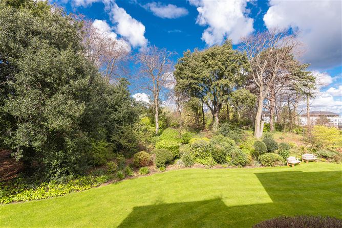 8 Merrion Woods, Blackrock, County Dublin