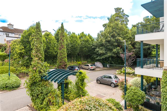 8 Merrion Woods, Blackrock, County Dublin