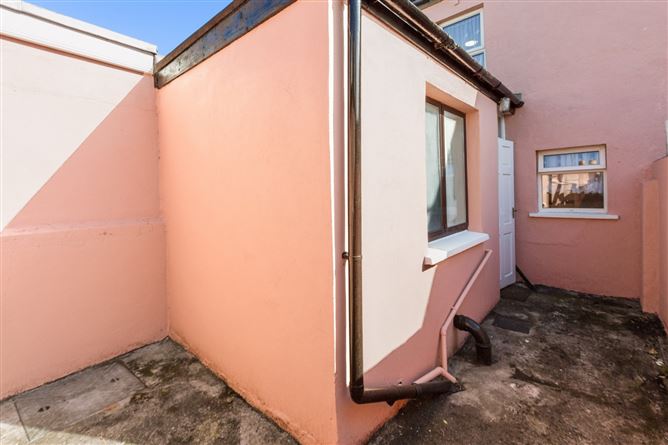 15 Muckross Parade, Phibsborough, Dublin 7