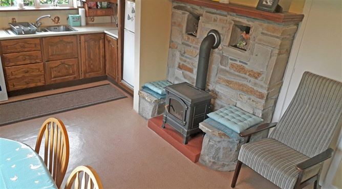 393 Tigh Kate,
