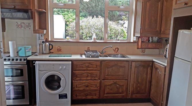 393 Tigh Kate,