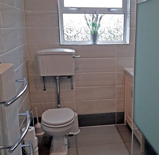 393 Tigh Kate,