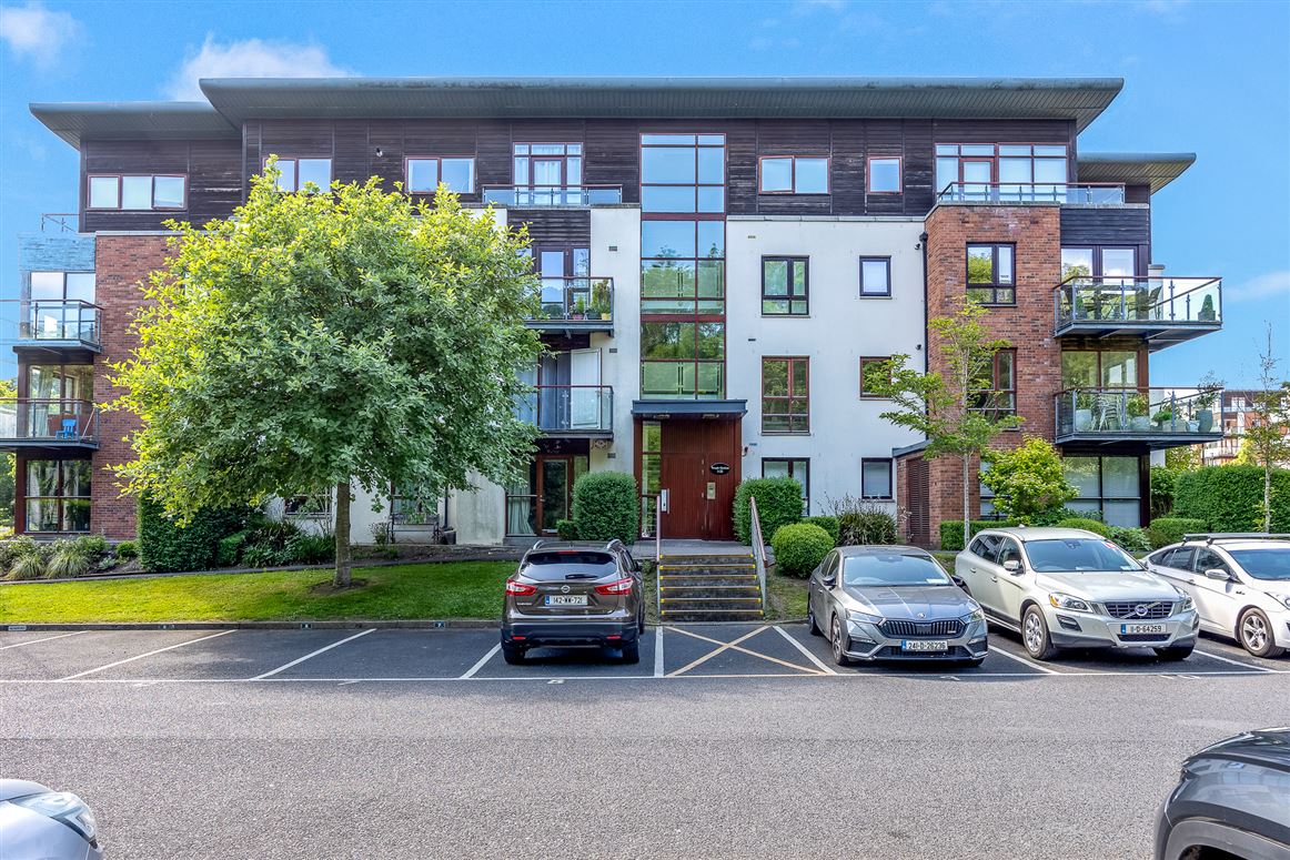 11 Temple Gardens, Santry, Dublin 9