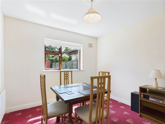 15 College Gardens, Granby Row, Carlow, County Carlow