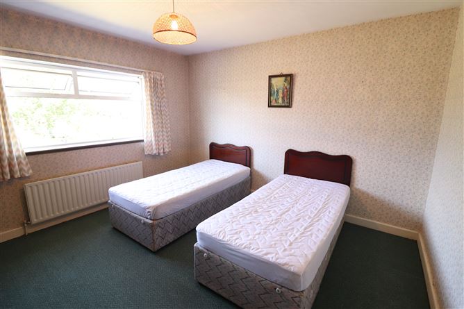 Photo 12 of 41 — 38 Glenanaar ave, Woodview Park, Caherdavin, Limerick