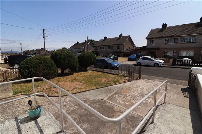 Photo 38 of 41 — 38 Glenanaar ave, Woodview Park, Caherdavin, Limerick